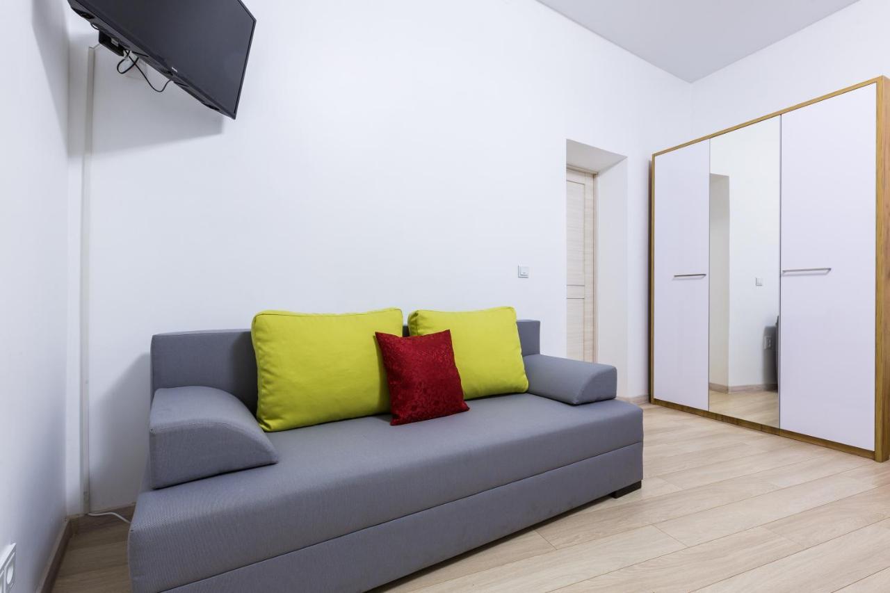 Vodna White Apartment ลวีฟ ภายนอก รูปภาพ
